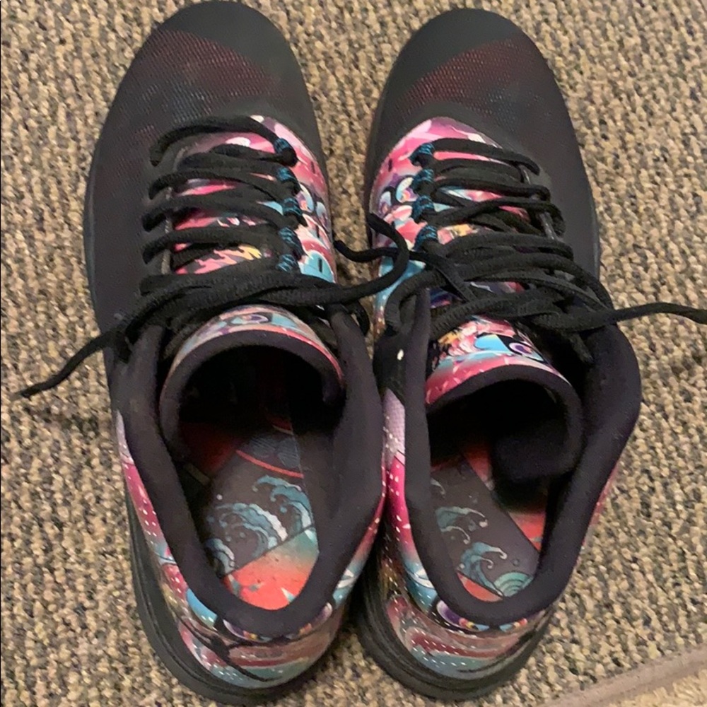 Nike tennis shoes